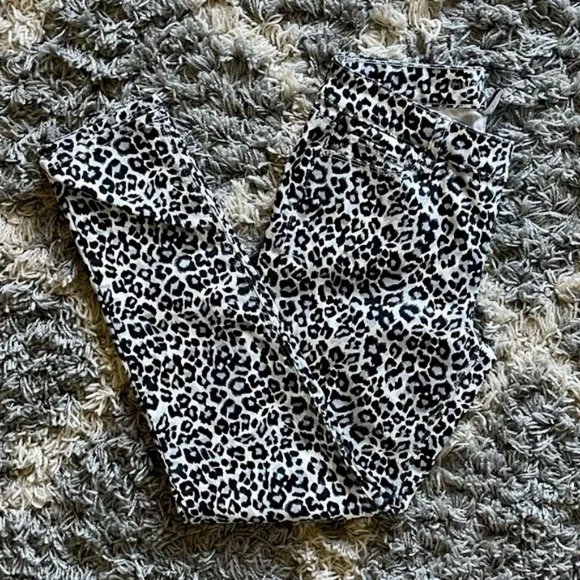 White House Black Market Skinny Ankle Snow Leopard Jeans - Picture 1 of 7